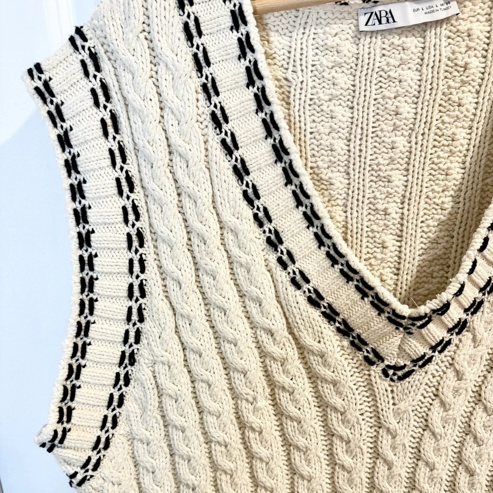 Zara Cream V-Neck Cable Knit Sweater Vest Size Large Old Money Sophisticated - Picture 4 of 7